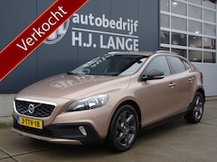 Volvo V40 Cross Country - 1.6 T4 Momentum