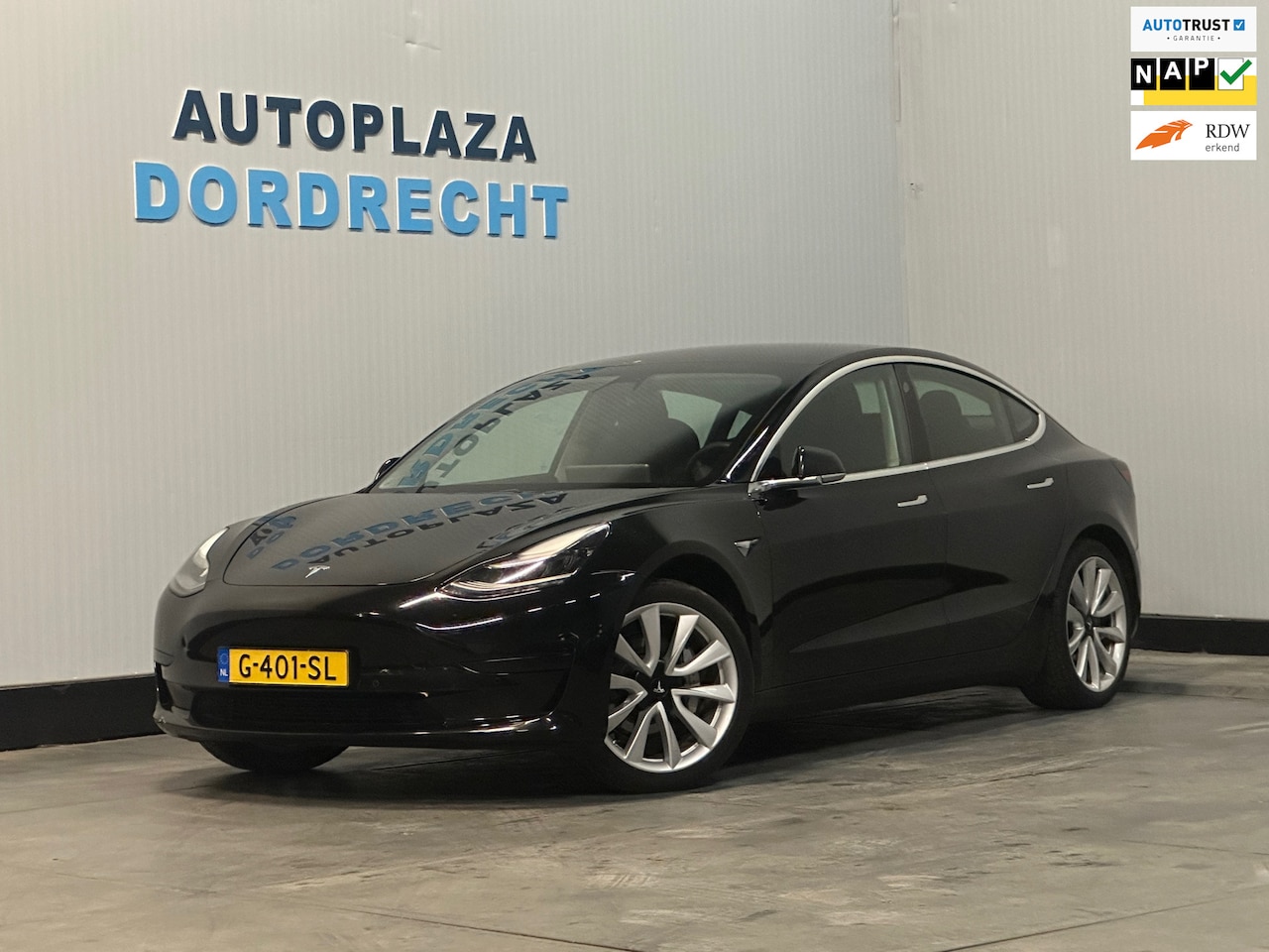 Tesla Model 3 - Standard RWD Plus 60 kWh TREKHAAK AUTOPILOT - AutoWereld.nl