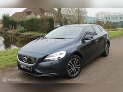 Volvo V40 - 2.0 D2 Inscription / Pano / Trekhaak / Leder