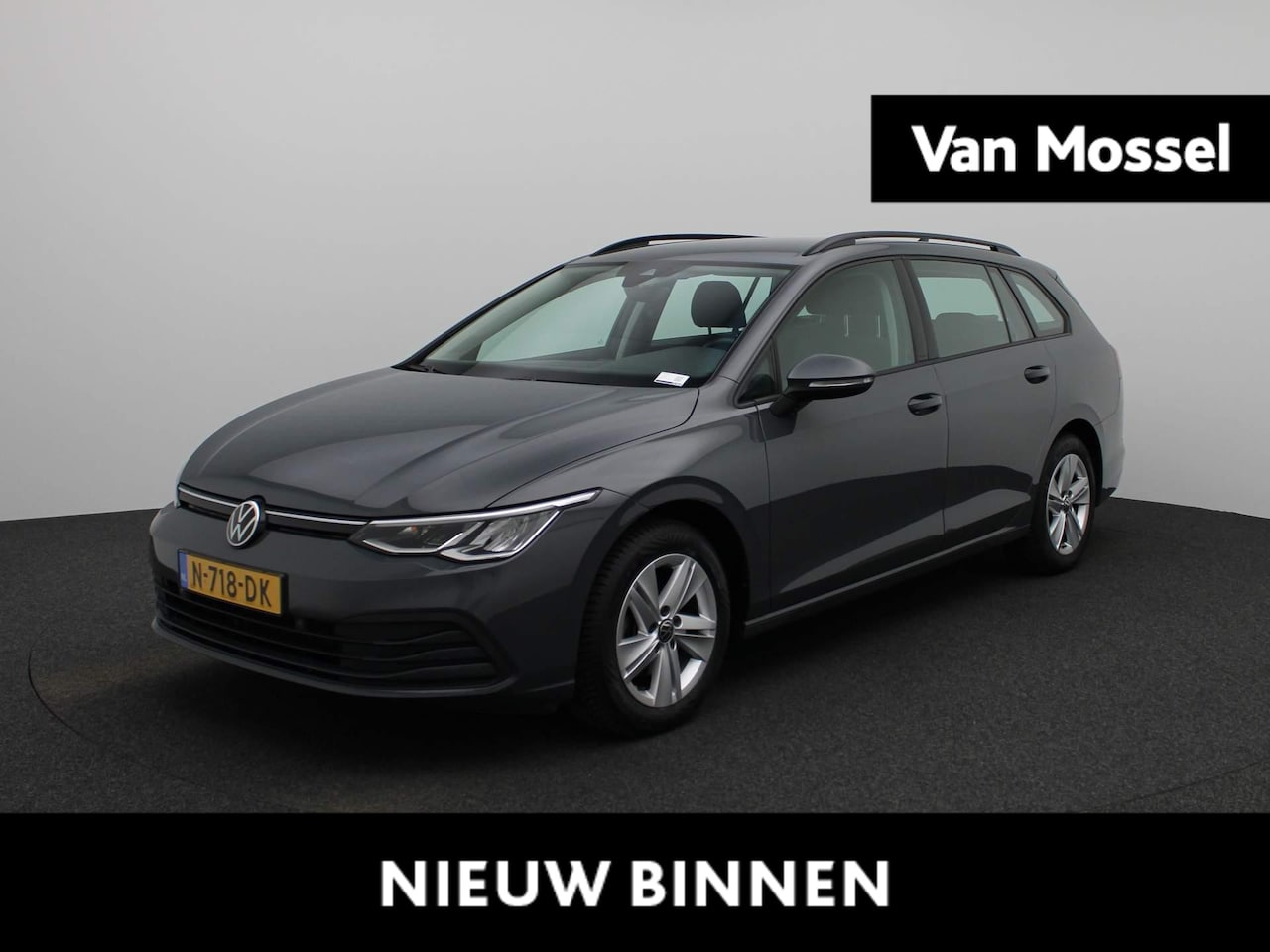 Volkswagen Golf Variant - 1.0 eTSI Life | Navigatie | Parkeersensoren | Climate Control | Sfeerverlichting | - AutoWereld.nl