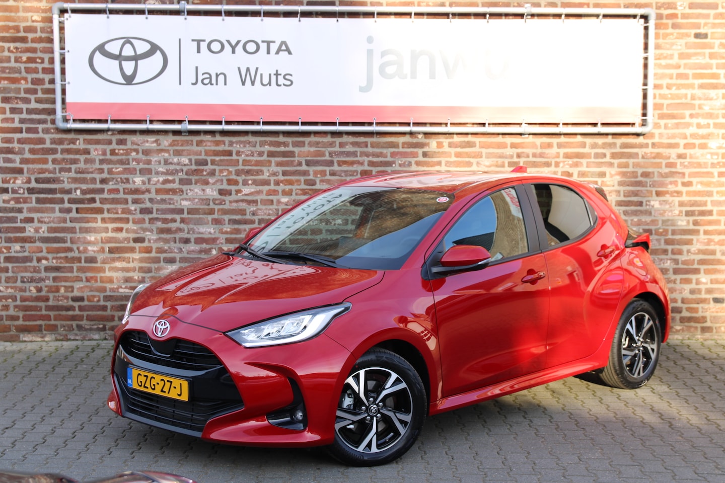 Toyota Yaris - 1.5 Hybrid 115 First Ed. + Stoel- + stuurverwarming - AutoWereld.nl