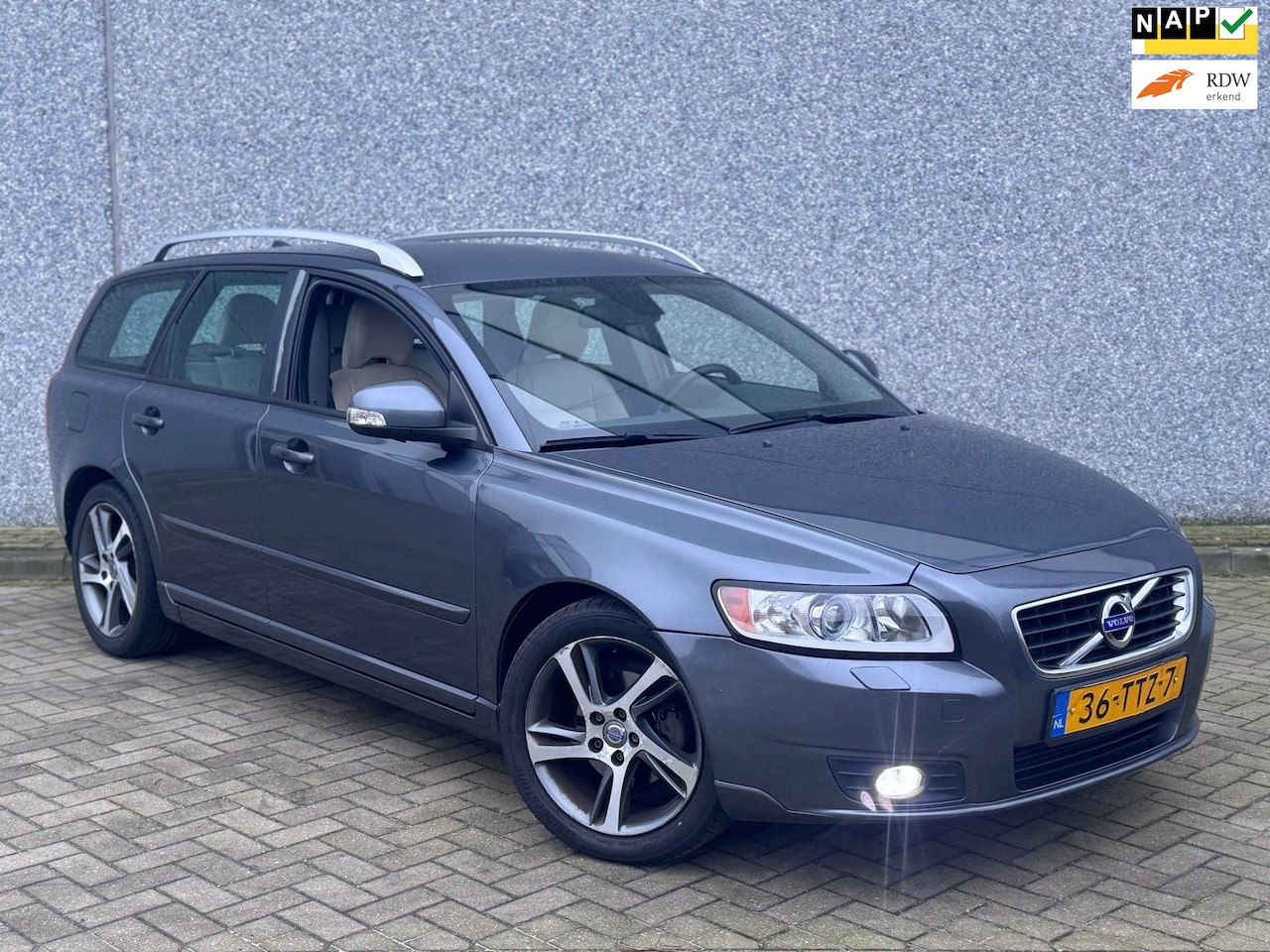 Volvo V50 - 1.6 D2 S/S Limited Edition-Airco-Cruise-Stoelverwarming-Nap - AutoWereld.nl