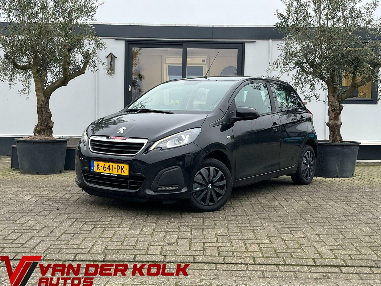 Peugeot 108 - 1.0 e-VTi Active 5 Deurs CarPlay Navi Camera Airco LED - AutoWereld.nl