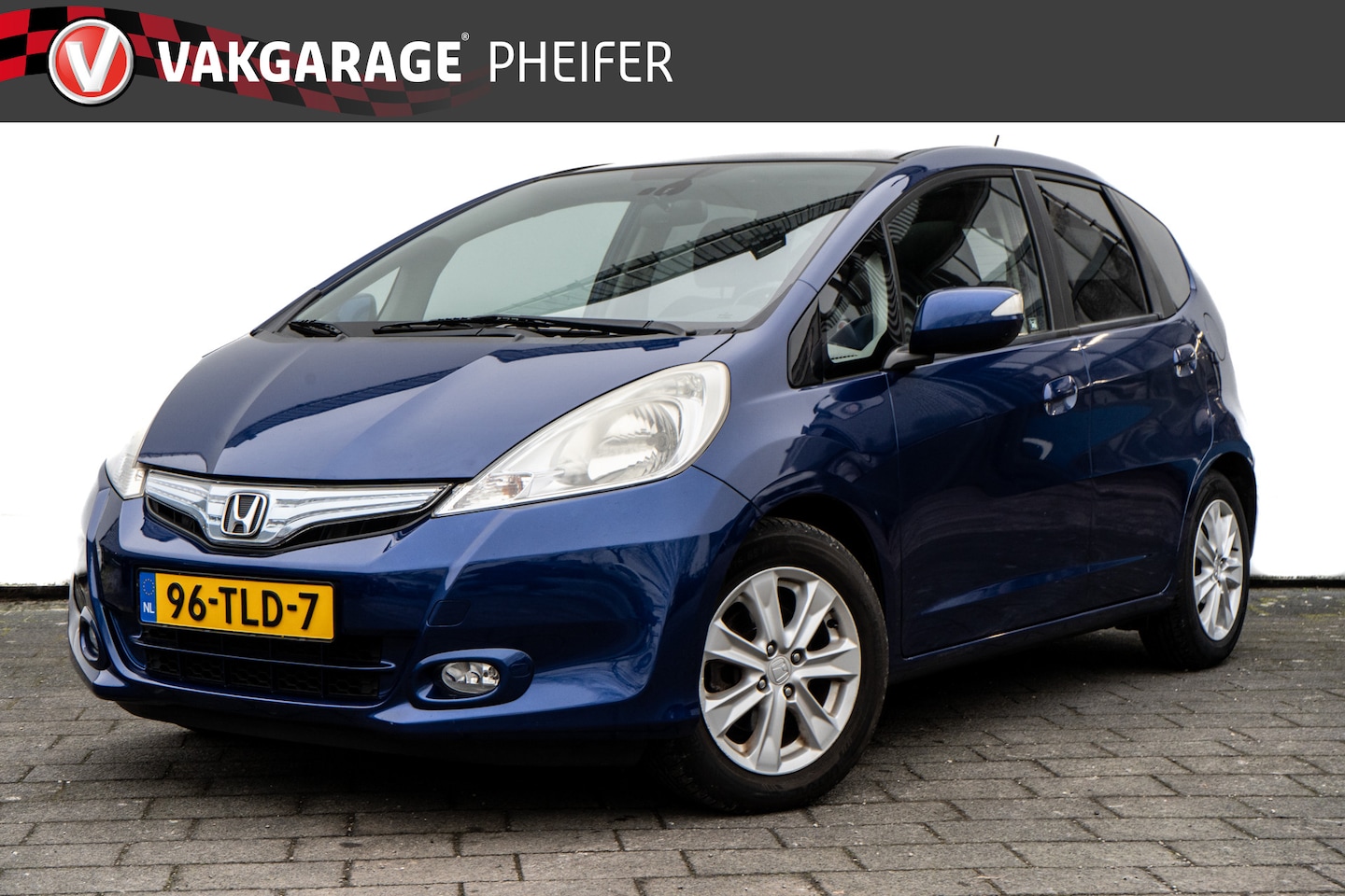 Honda Jazz - 1.4 Hybrid Aut. Exclusive Panoramadak/ Leer/ Stoelverwarming/ Camera/ Cruise control - AutoWereld.nl