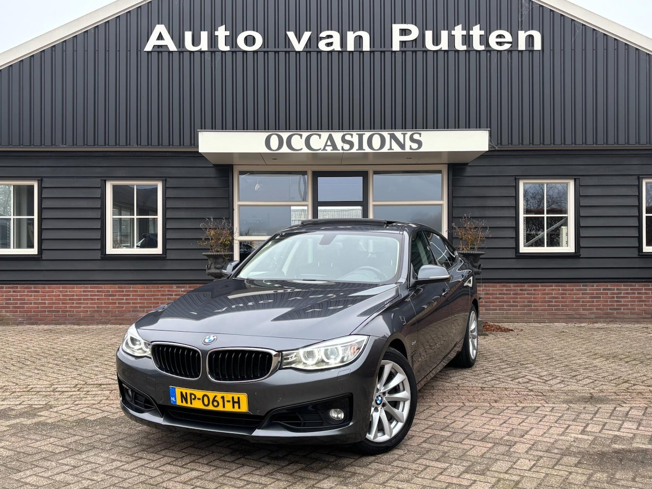 BMW 3-serie Gran Turismo - 320i Luxury / Automaat / Panoramadak / Xenon / Clima / Cruise / Stoelverwarming / LED / - AutoWereld.nl