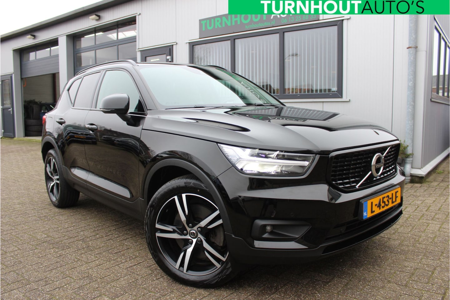 Volvo XC40 - 1.5 T4 Recharge R-Design Black Harman Kardon | Cam | Climate Pack - AutoWereld.nl