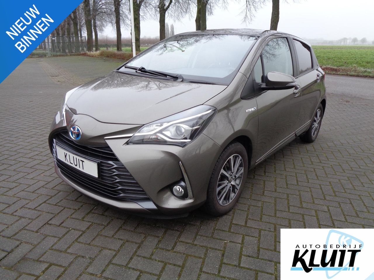 Toyota Yaris - 1.5 Hybrid Y20 Stoelverwarming Achteruitrijcamera - AutoWereld.nl