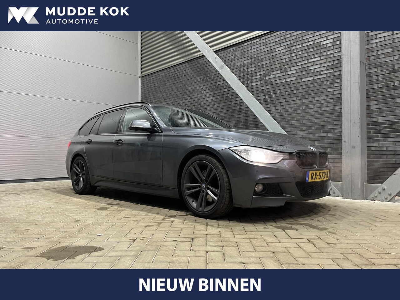 BMW 3-serie Touring - 330d High Executive | Automaat | Panoramadak | Trekhaak | harman/kardon | Vol-Leder | 18 I - AutoWereld.nl