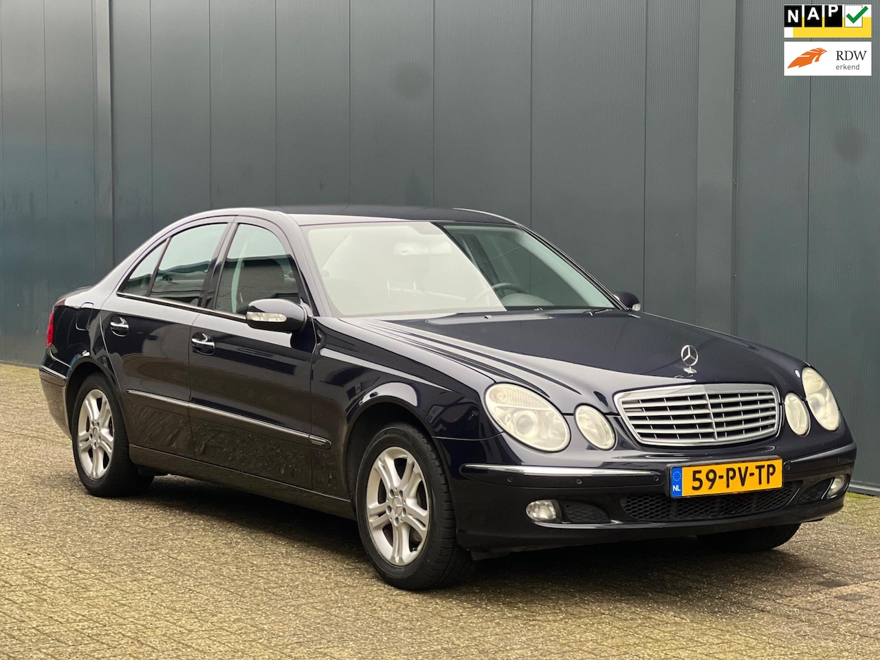 Mercedes-Benz E-klasse - 240 Automaat|NAP|Navi|APK|PDC - AutoWereld.nl