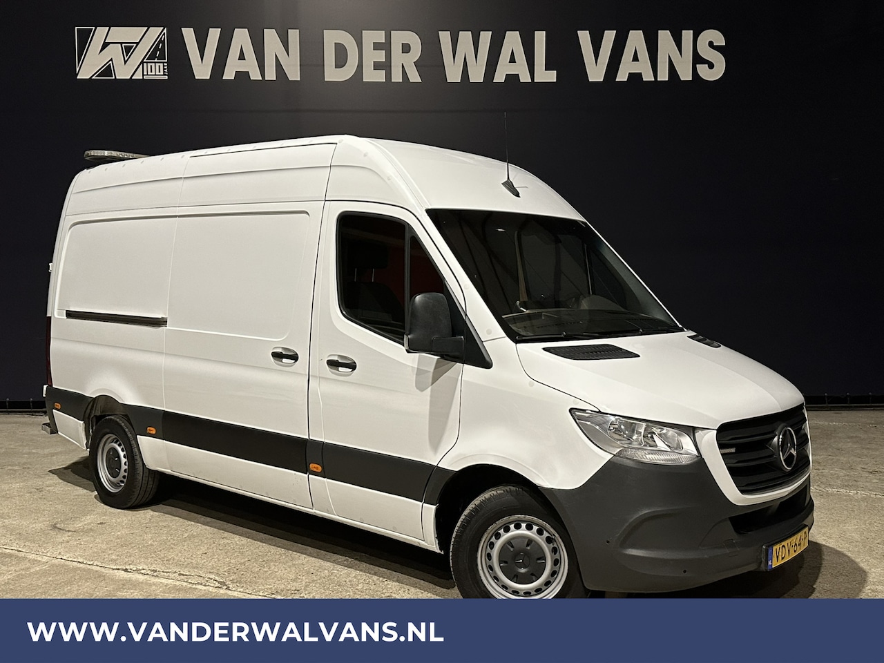 Mercedes-Benz Sprinter - 316 CDI 164pk **BPM VRIJ voor de Ondernemer** L2H2 Euro6 Airco | 3500kg trekhaak | Omvorme - AutoWereld.nl