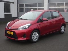 Toyota Yaris - 1.5 Full Hybrid Aspiration Automatische airco, achteruitrijcamera, elektrische ramen en ce