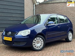 Volkswagen Polo - 1.4-16V Comfortline Schuif-kanteldak/Cruise/Airco/Regensensor