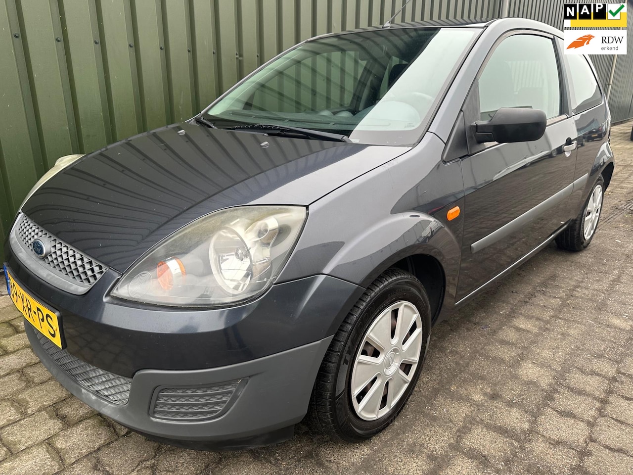 Ford Fiesta - 1.3-8V Cool & Sound - AutoWereld.nl