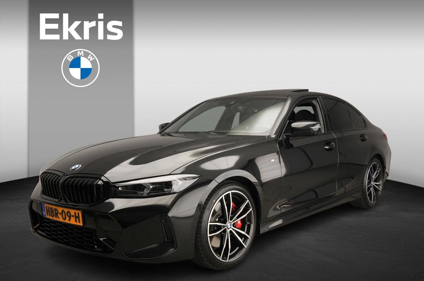 BMW 3-serie - 330d | M-Sportpakket | LED | Leder | HUD | Schuifdak | Elektr. zetels | DAB | Hifi speaker - AutoWereld.nl