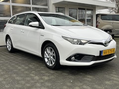 Toyota Auris Touring Sports - 1.8 Hybrid Aspiration Camera Cruise control Climate control Trekhaak