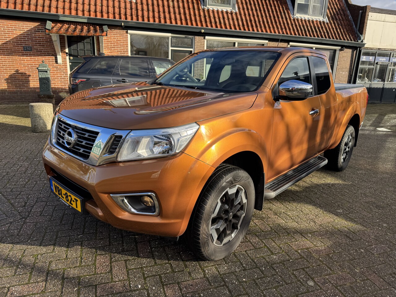 Nissan Navara - 2.3 dCi N-Connecta King Cab 2.3 dCi N-Connecta King Cab - AutoWereld.nl