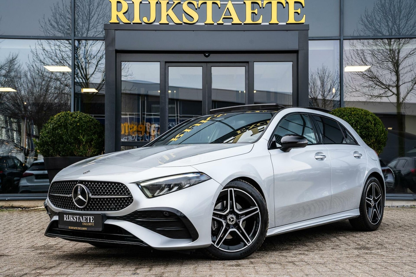 Mercedes-Benz A-klasse - 200 AMG|NW MODEL|PANO|CAMERA|18''|MEMORY - AutoWereld.nl