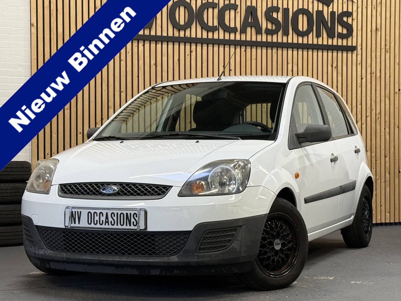 Ford Fiesta - 1.3-8V Champion AIRCO/NAP/ELEKR/SPORTIEF! - AutoWereld.nl