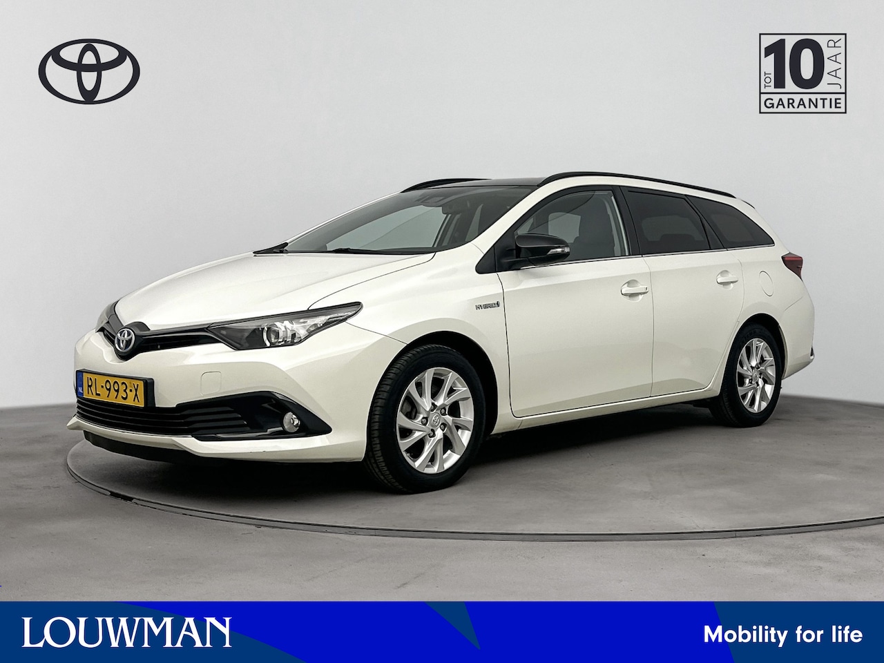 Toyota Auris Touring Sports - 1.8 Hybrid Black Edition | Navigatie | Trekhaak | - AutoWereld.nl