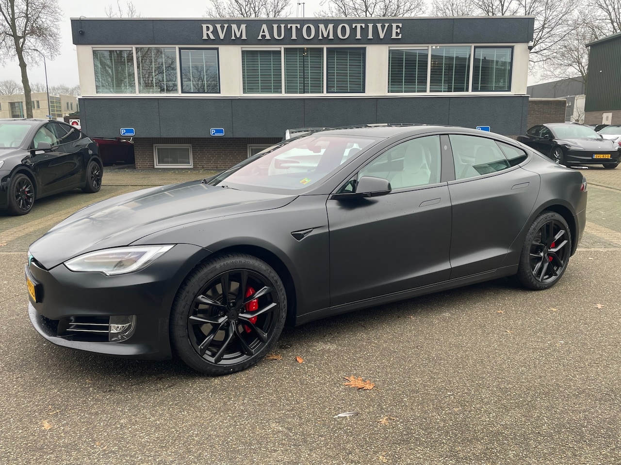 Tesla Model S - Performance Ludicrous | MEGA MONSTER! | - AutoWereld.nl