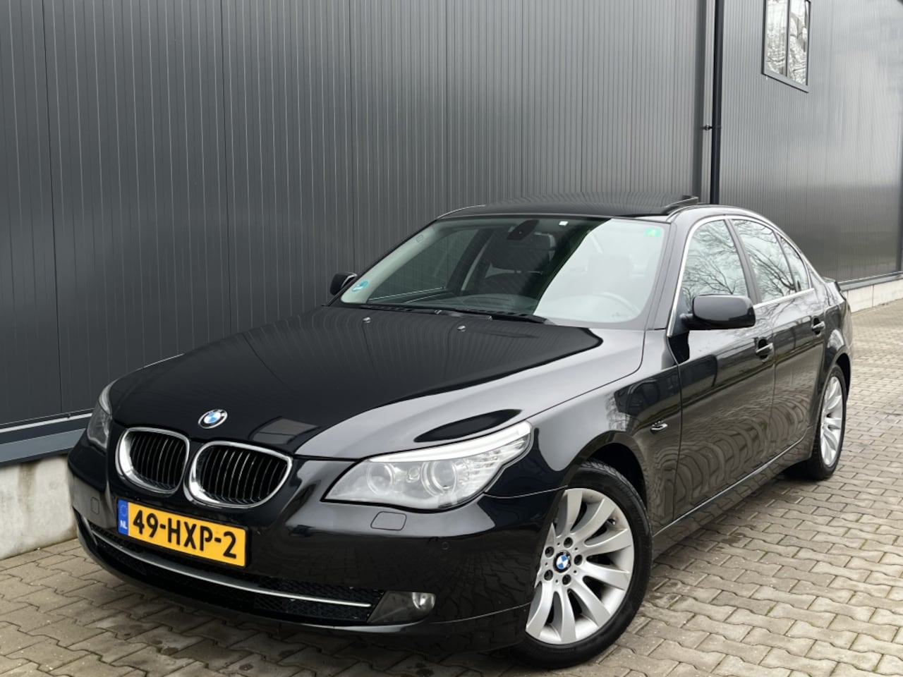 BMW 5-serie - 523i 191PK / Panoramadak / LCI / 2008 / NW Apk / - AutoWereld.nl