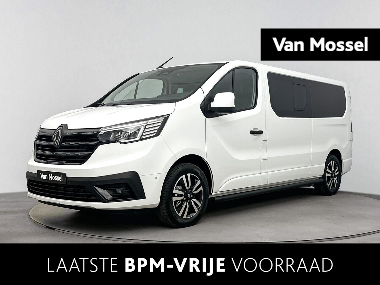 Renault Trafic - 2.0 Blue dCi EDC 170pk T29 L2H1 Extra DC | Anniversary pack | Direct leverbaar | dubbelcab - AutoWereld.nl