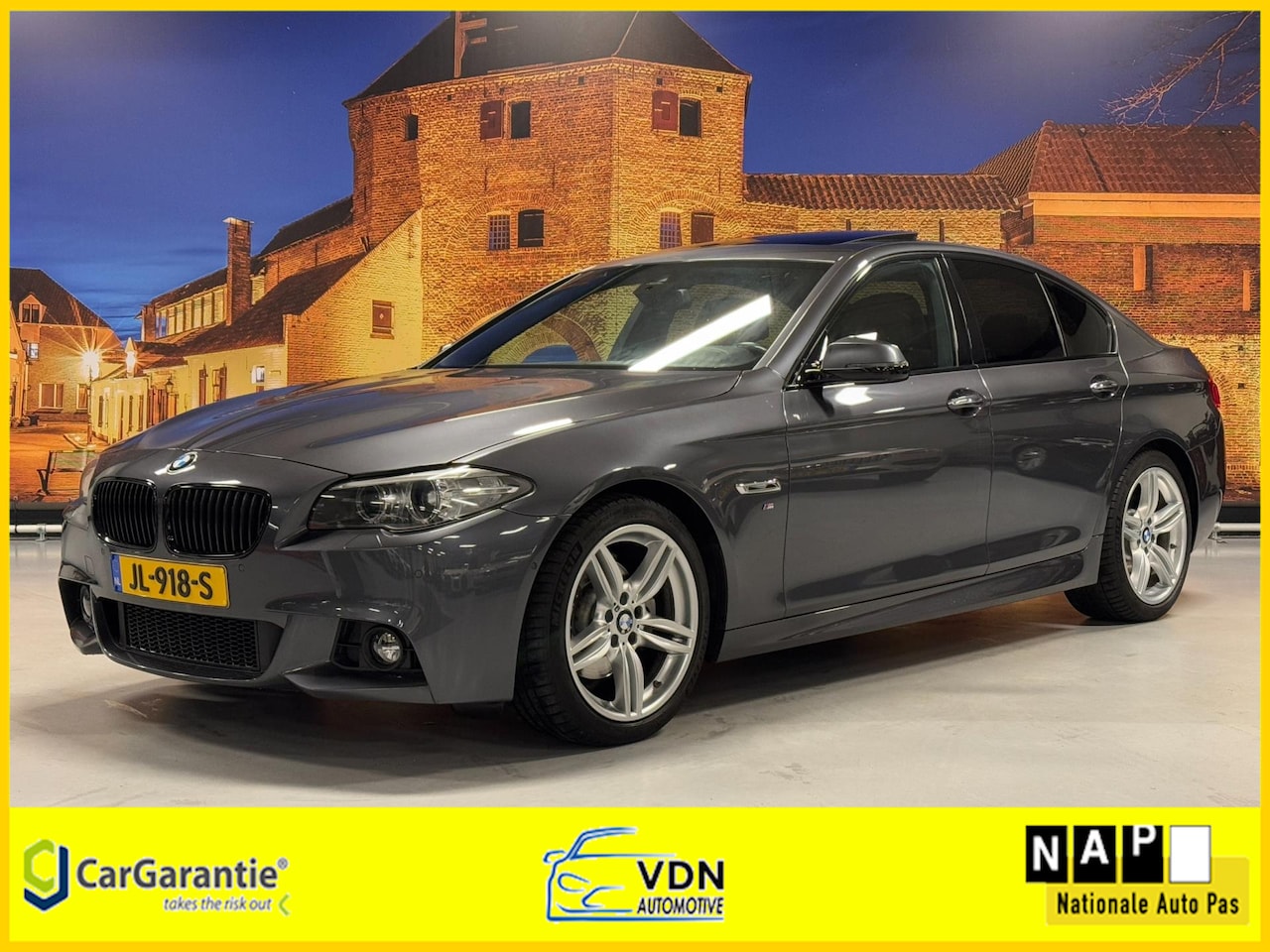 BMW 5-serie - 520i M Sport High Exe Aut Schuifdak Leer Camera - AutoWereld.nl