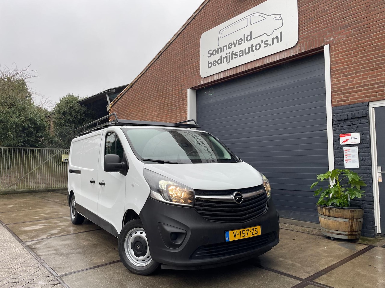 Opel Vivaro - 1.6 CDTI L2H1 Sport EcoFlex 1.6 CDTI L2H1 Sport EcoFlex 125pk, EURO6, imperiaal, trekhaak, camera - AutoWereld.nl