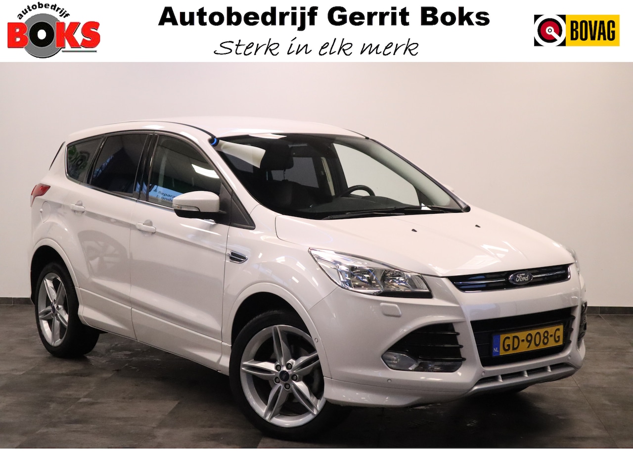 Ford Kuga - 1.5 Titanium Plus 150PK Navigatie 19 LMV Cruise Control  Getint glas - AutoWereld.nl