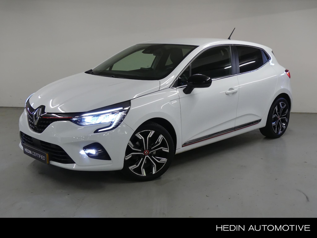 Renault Clio - TCe 100 Intens | Easy Link Multimedia & Navigatie | LED Pure Vision | Pack Style | Climate - AutoWereld.nl