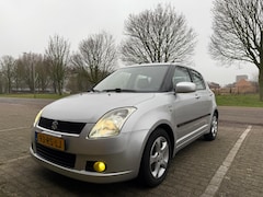 Suzuki Swift - 1.5 Exclusive Airco Scherm Trekhaak Xenon