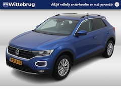 Volkswagen T-Roc - 1.5 TSI 150pk Style / Panoramadak / LED / Navigatie / PDC / 16" LMV