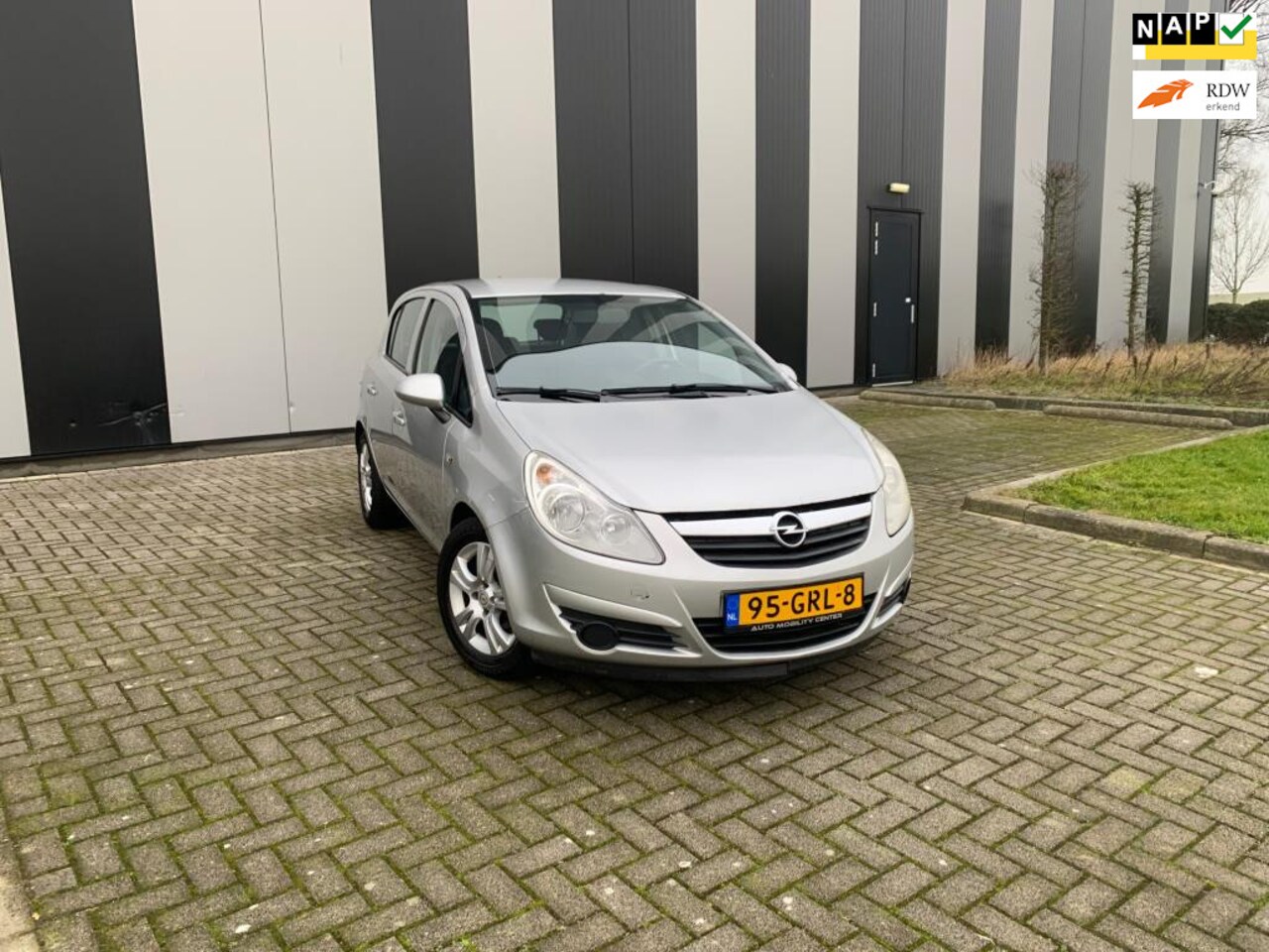 Opel Corsa - 1.4-16V Business Nw Apk/Cruise/Parkeersensoren/Airco - AutoWereld.nl