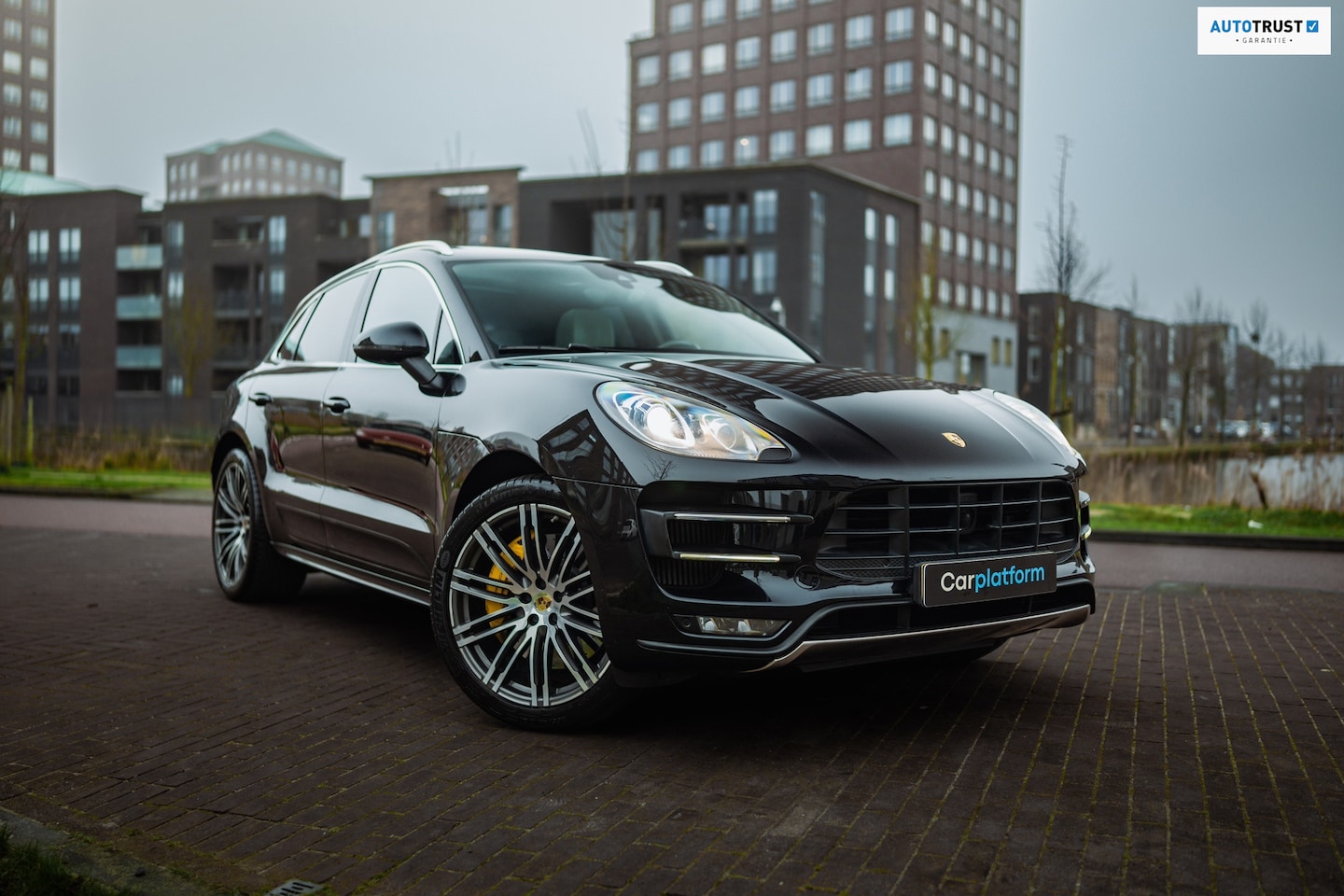 Porsche Macan - 3.6 Turbo | Keramisch | Pano Bose | 18 voudig | Memory | Stoelkoeling - AutoWereld.nl