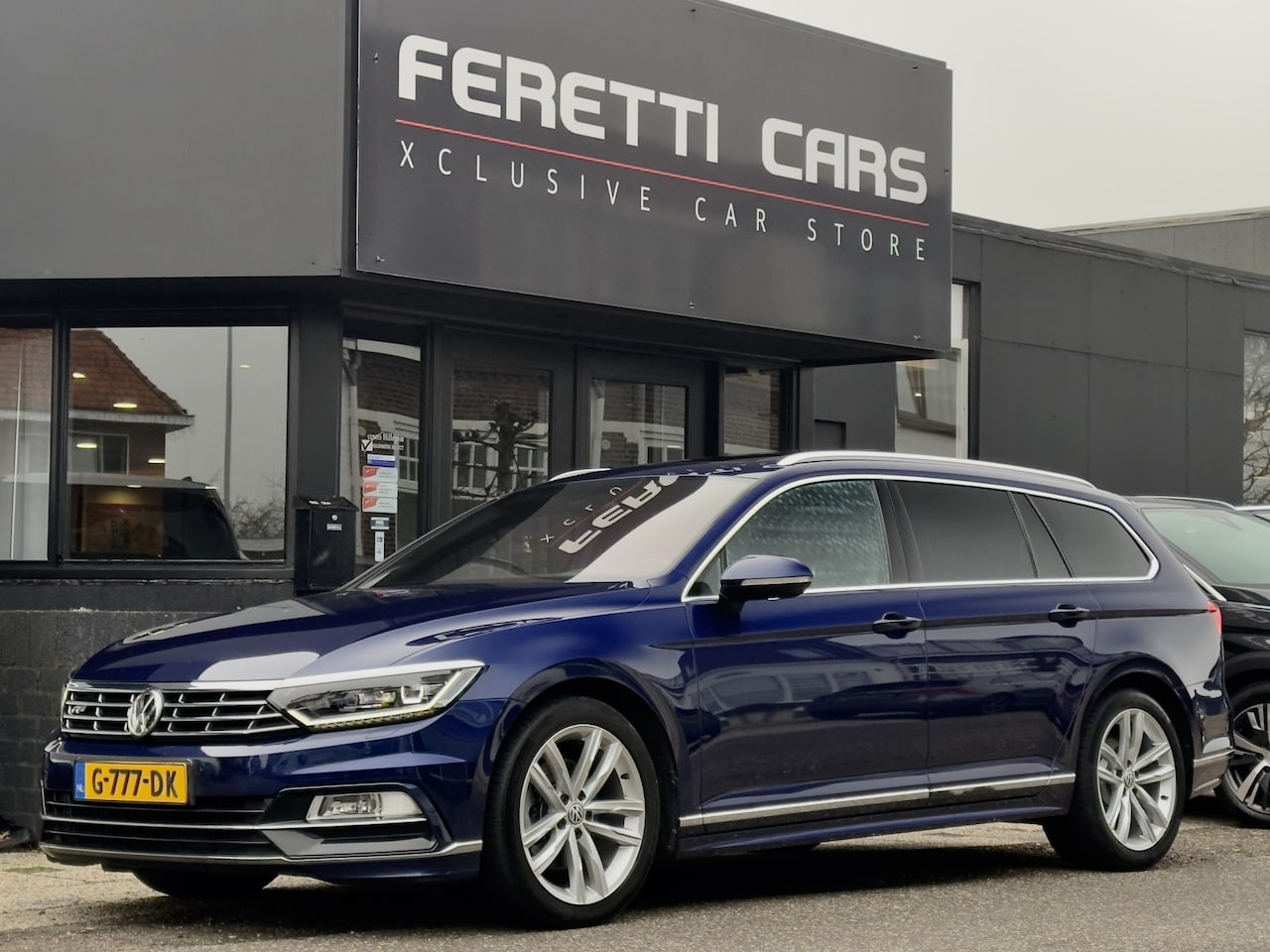 Volkswagen Passat Variant - 2.0 TDI AUT7 2X R-LINE HIGHLINE 150PK PANODAK LEDER NAVI DIGI-DASH CARPLAY LED LMV PDC - AutoWereld.nl