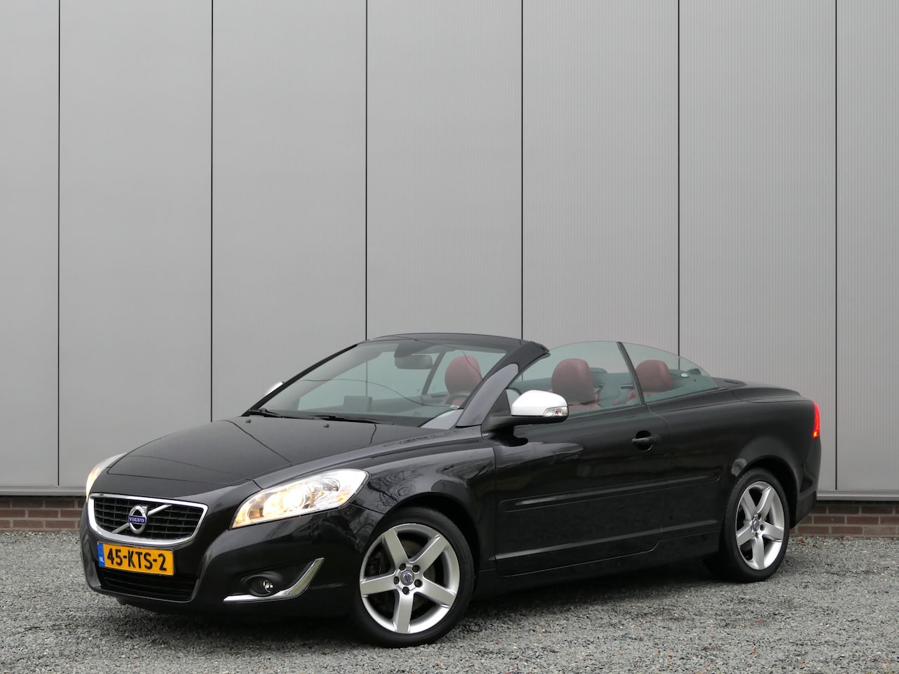 Volvo C70 Convertible - 2.5 T5 AUT Summum Leer / Navi / Stoelverwarming - AutoWereld.nl