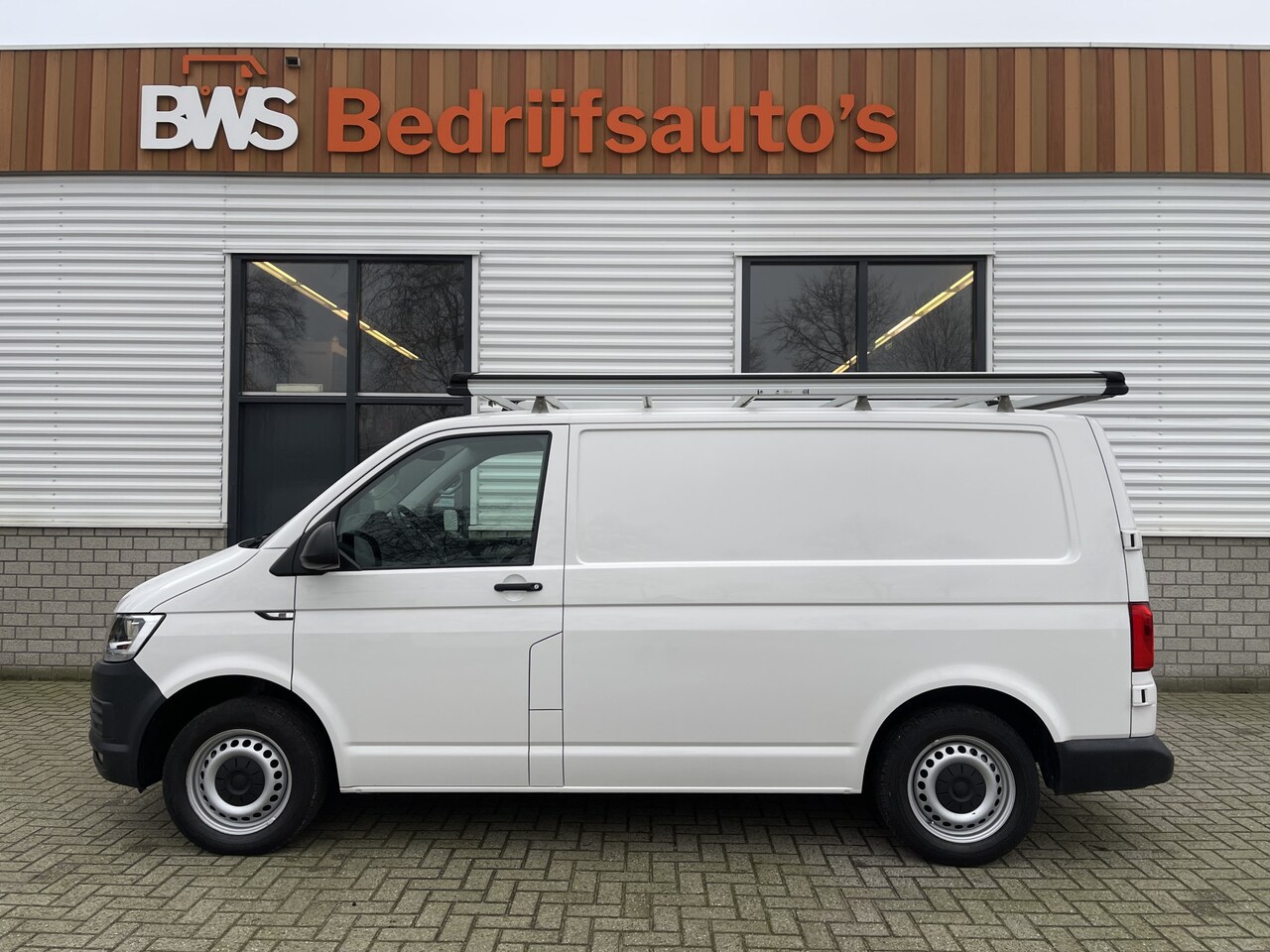 Volkswagen Transporter - 2.0 TDI L1H1 Comfortline / vaste prijs rijklaar € 17.950 ex btw / Bott ingerichte laadruim - AutoWereld.nl