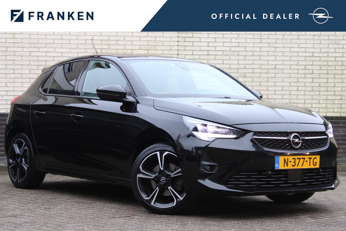 Opel Corsa - 1.2 GS Line | Panoramadak | Keyless | Parkeersensoren - AutoWereld.nl