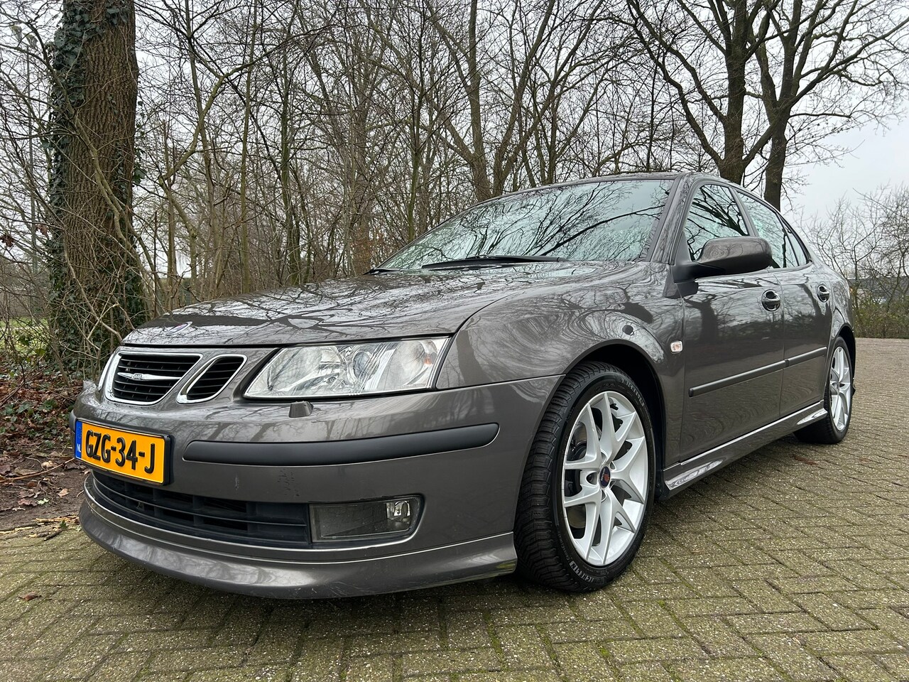 Saab 9-3 Sport Sedan - 2.0 T Aero 2.0T Aero 2007 Grijs Xenon Bose Navi Schuifdak - AutoWereld.nl