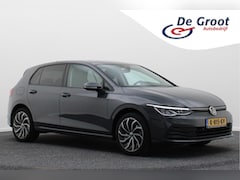 Volkswagen Golf - 1.0 eTSI Life LED, ACC, Navigatie, Apple CarPlay, Vitual Cockpit, Trekhaak, DAB, 17''