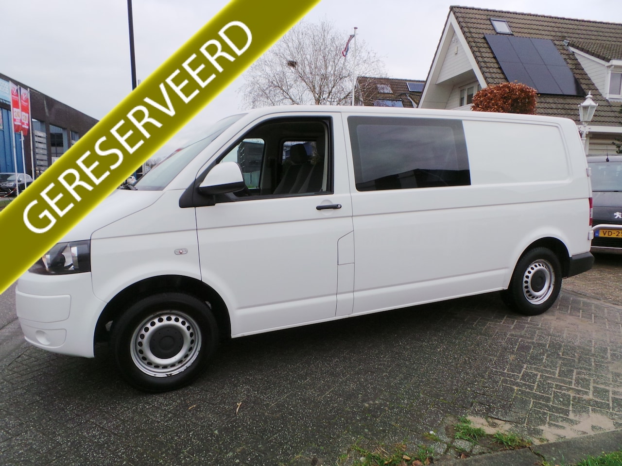 Volkswagen Transporter - 2.0 TDI L2H1 BM DC Airco,Cruise,Trekhaak,5 persoons - AutoWereld.nl