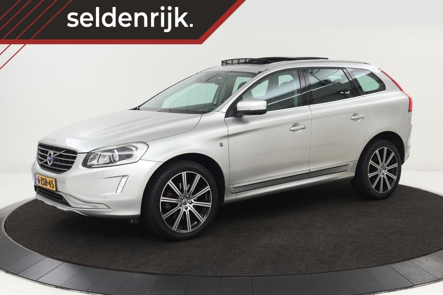 Volvo XC60 - 2.0 T5 Ocean Race | Polestar | Panoramadak | Leder | Camera | Stoelverwarming | BLIS | Tre - AutoWereld.nl