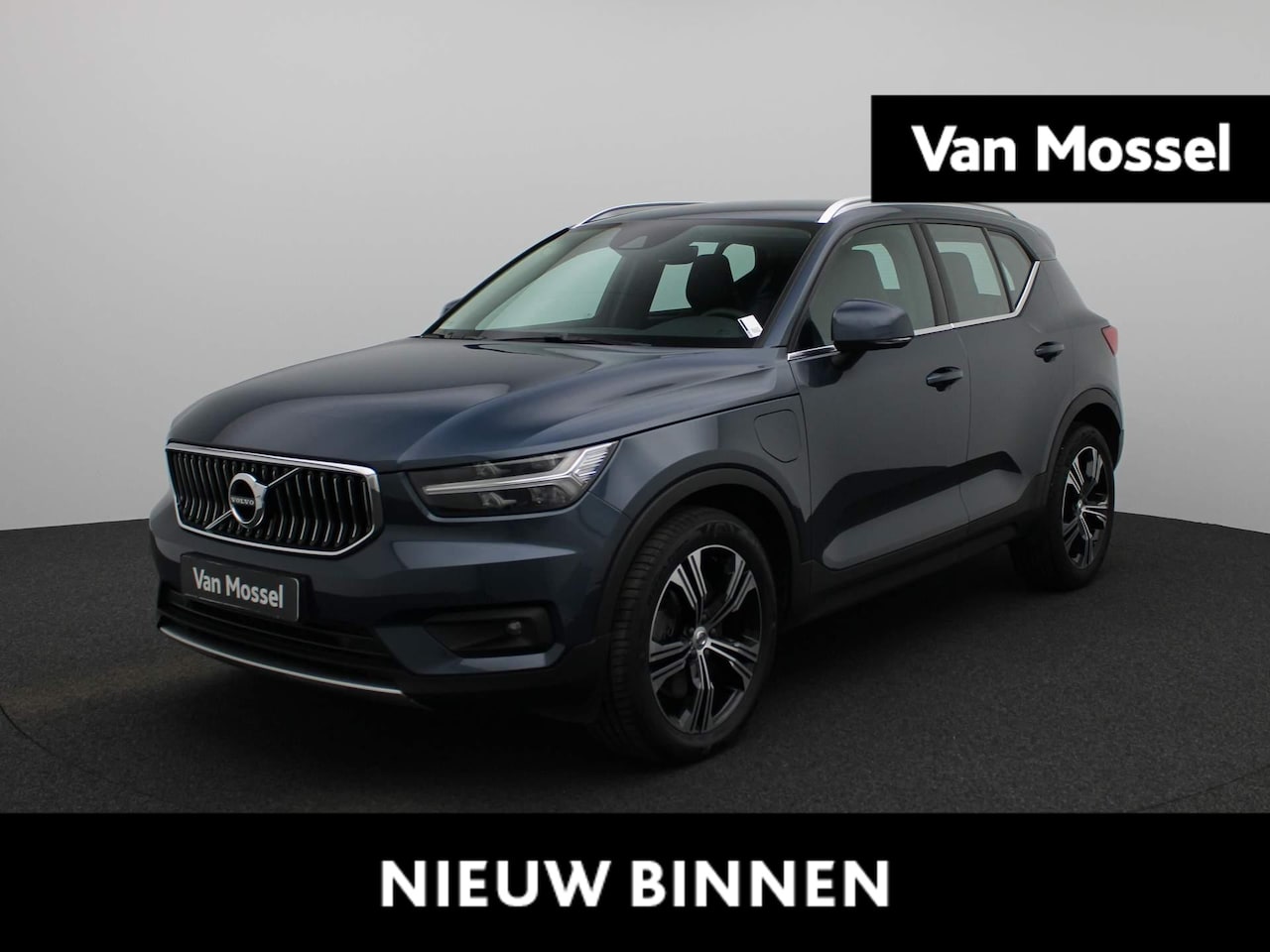 Volvo XC40 - | MEMORY | APPLE CARPLAY | LED VERLICHTING | ACHTERUITRIJCAMERA | STOELVERWARMING | STUURW - AutoWereld.nl