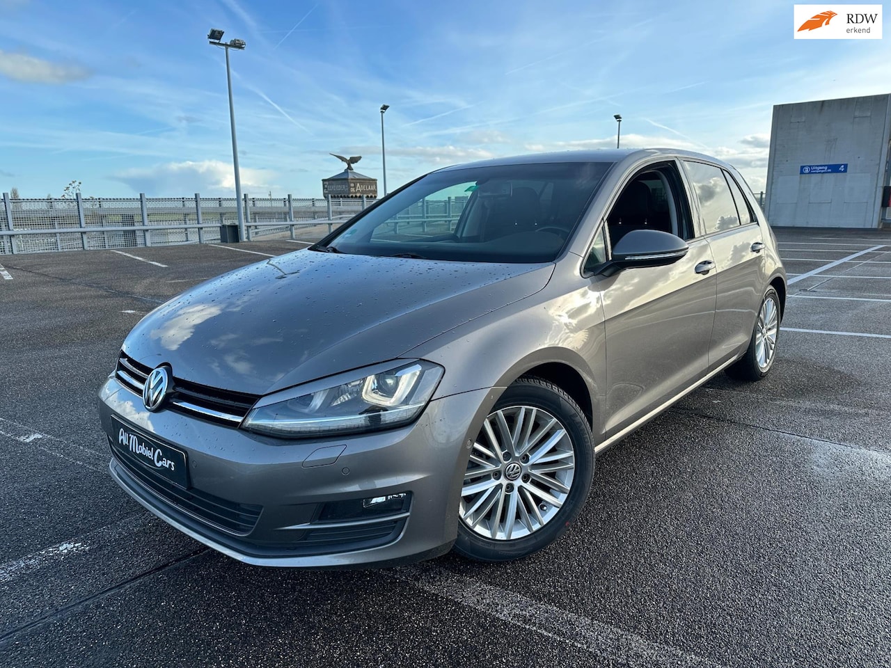 Volkswagen Golf - 1.4 TSI Highline DSG|Standkachel|Xenon| - AutoWereld.nl