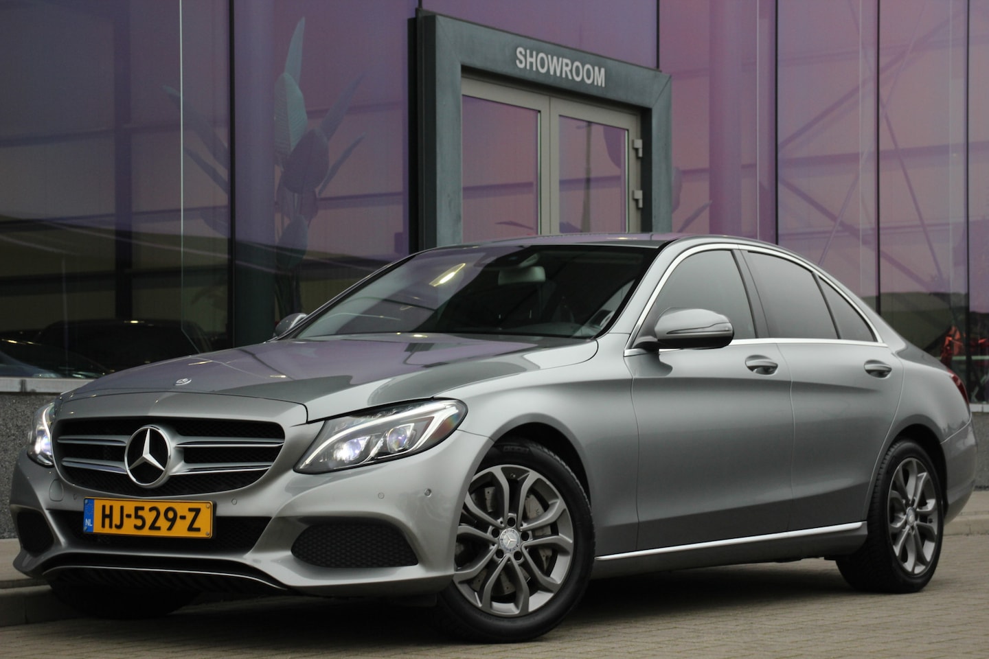 Mercedes-Benz C-klasse - 350 e Lease Edition | Camera | Half leder | LED - AutoWereld.nl