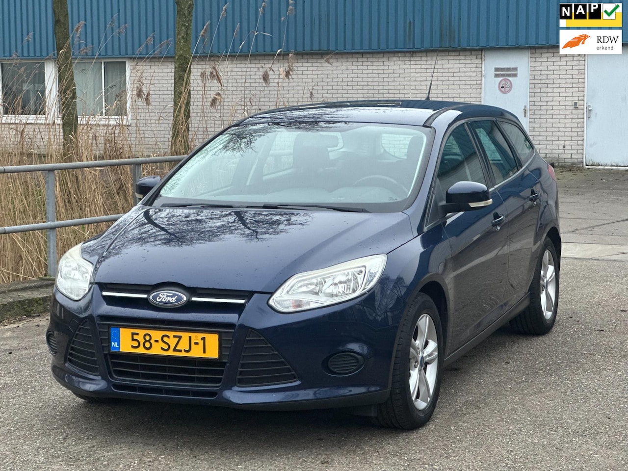 Ford Focus Wagon - 1.6 TI-VCT Trend!2012!Airco!LM.velgen! - AutoWereld.nl