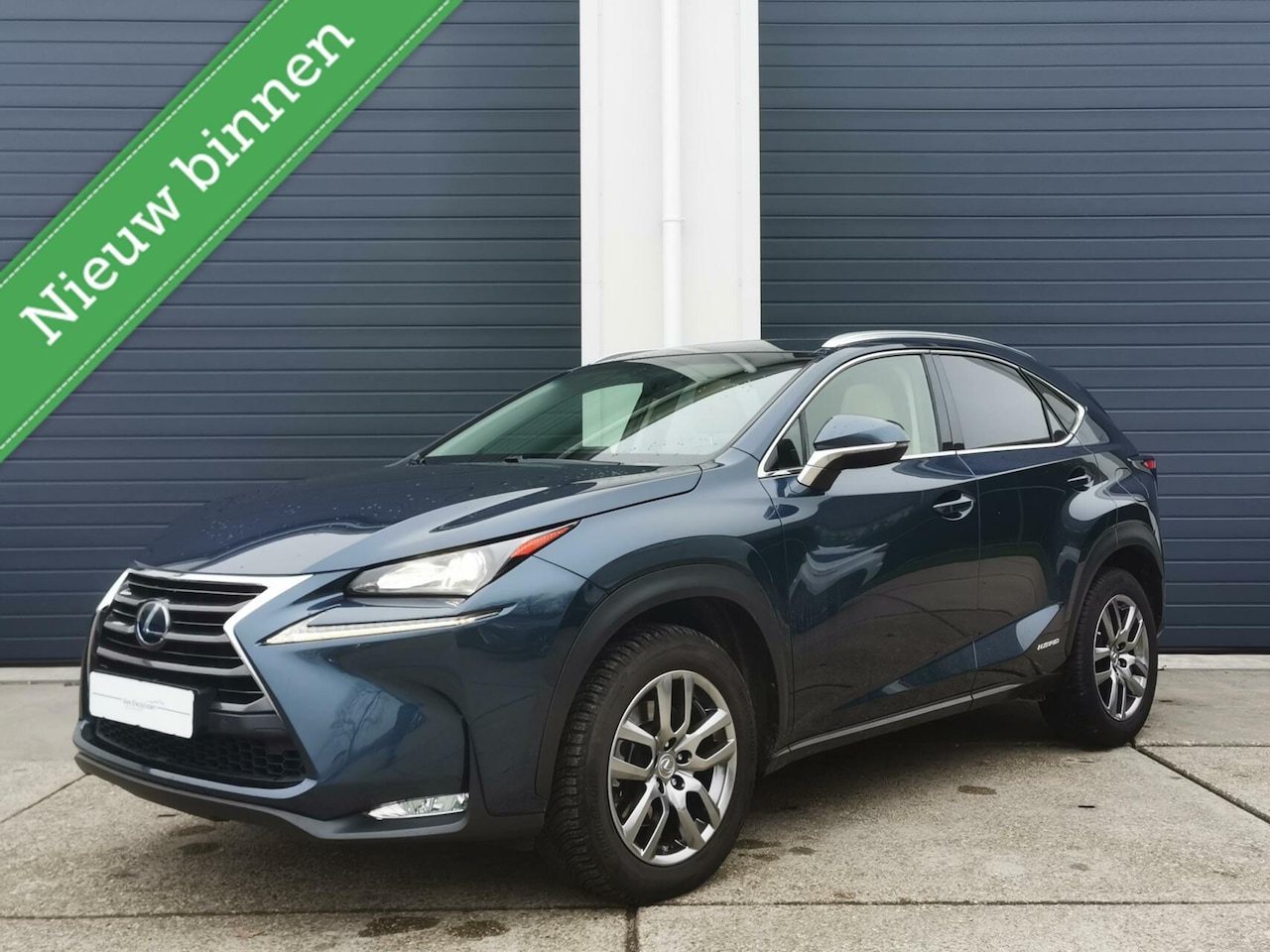 Lexus NX - 300h AWD Luxury Line 300h AWD Luxury Line - AutoWereld.nl