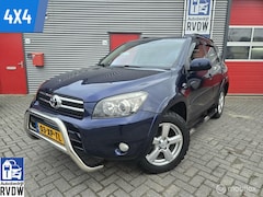 Toyota RAV4 - 2.2 D-CAT Executive 4X4