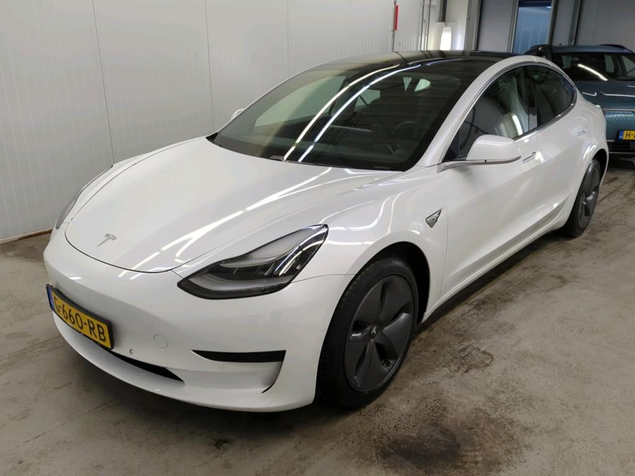 Tesla Model 3 - Standard RWD Plus [ AUTOPILOT+60 kWh+PREMIUM AUDIO ] - AutoWereld.nl