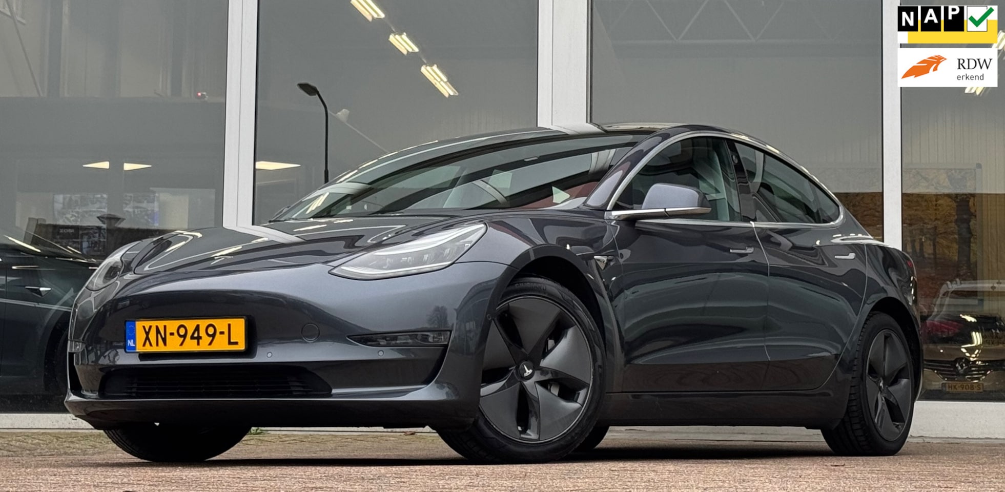 Tesla Model 3 - Long Range RWD Long Range AWD 75 kWh Leer Panoramadak - AutoWereld.nl